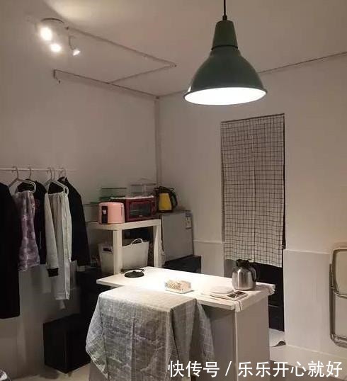 出租房|我和男友在上海15平的出租房, 又小又破, 改造后, 房东阿姨愣住了！