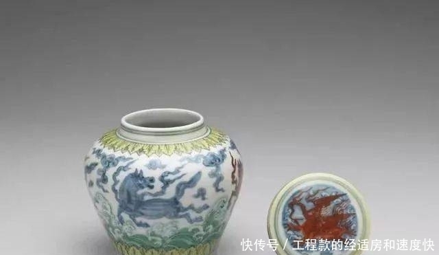 想要看懂成化官窑,必须掌握这个诀窍