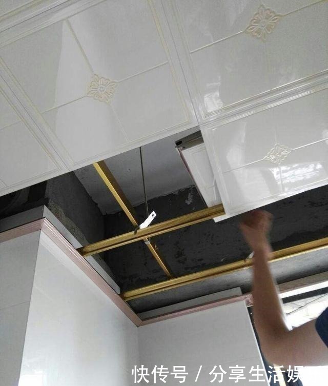 pvc扣板|请吊顶工人吃了一顿饭,获得了三个卫生间吊顶的实用性建议!