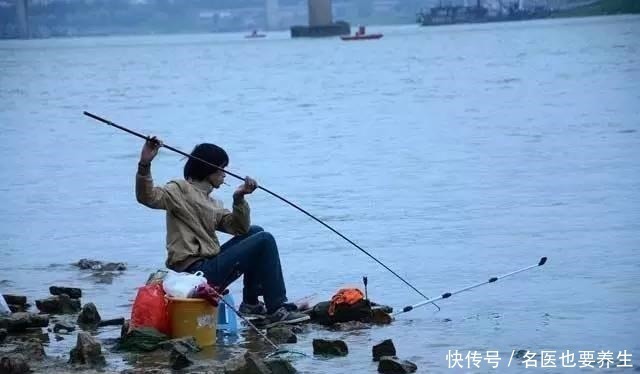 夜钓鲤鱼,这些注意事项能到位,想要空竿都难