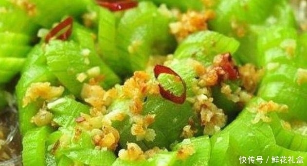 女性想要皮肤好,推荐4种食物,祛皱护肤,延缓衰老,越吃越年轻