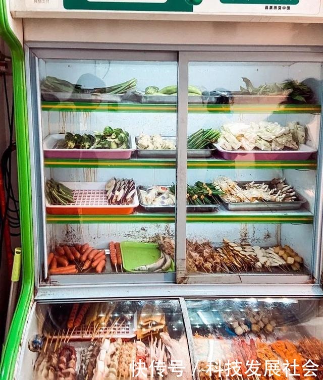 从头吃到尾的平西夜市,没有人能饿着出来!