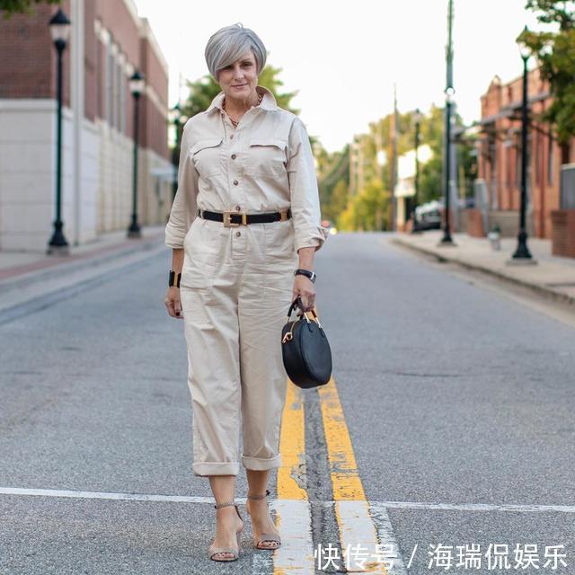 60岁女性别急着穿老年装，看美国奶奶的时髦穿搭，优雅又减龄