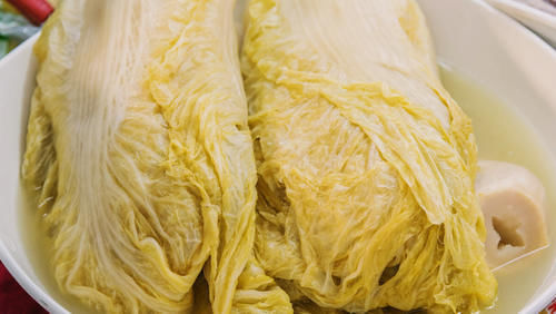 酸菜|想吃东北酸菜,现在腌制也不晚,教你简单做法,想失败也不容易