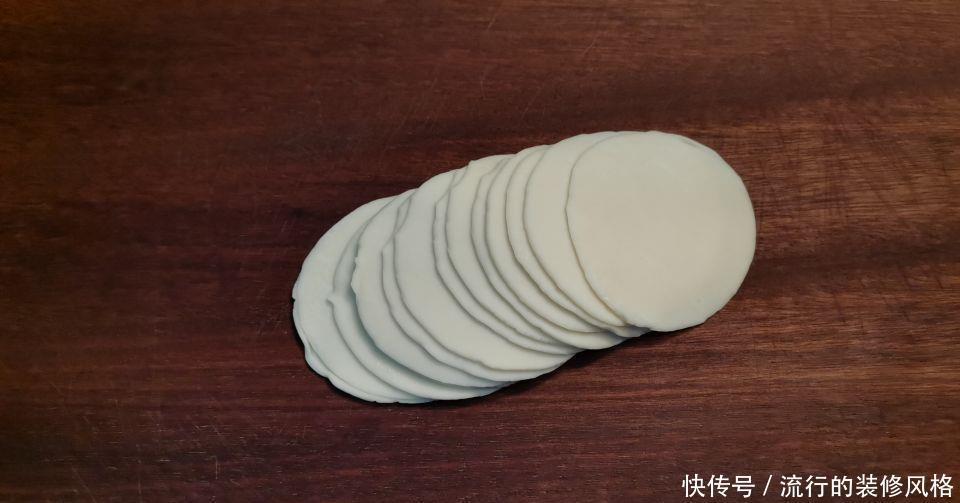 饺子皮|想吃披萨不用买,剩饺子皮就能做,快手早餐孩子超喜欢