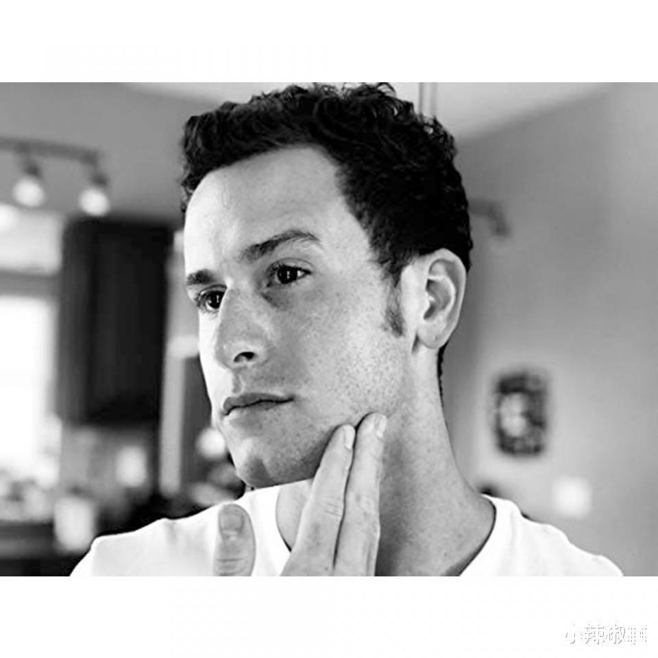 细菌|人们化妆的时候常犯的3大错误,会损害皮肤,而又是很容易避免的