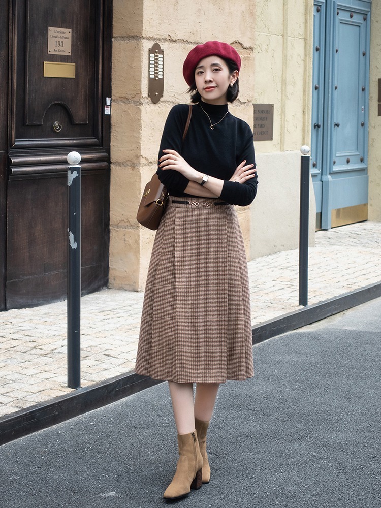 半身裙|有气质的女人都不穿打底裤,看这些裙装look,更美更温柔