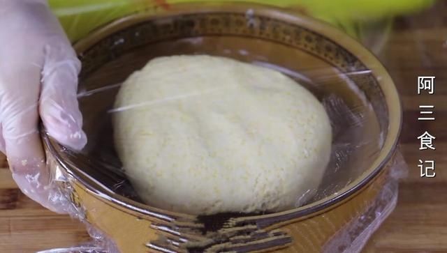 馅料|玉米面最好吃的做法,开水一烫,简单一揉,比吃肉还过瘾,太香了