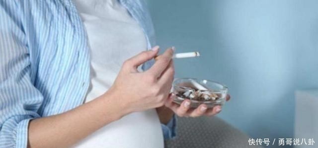 怀孕|“鸟脸”妈妈不顾劝阻生二胎，二宝没躲过遗传，是任性还是母爱