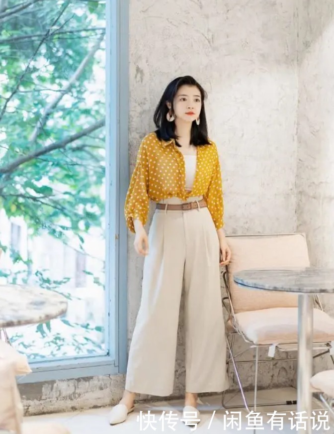 穿搭|三木把“透视波点衫”穿火了,配小抹胸清爽时髦,人群中美成焦点