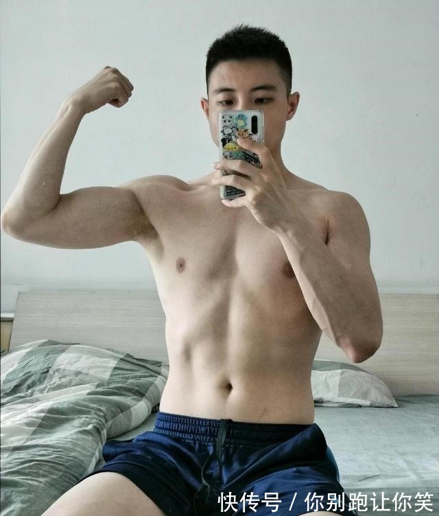 型男|这枚一身肌肉的医生型男有点上头哦!