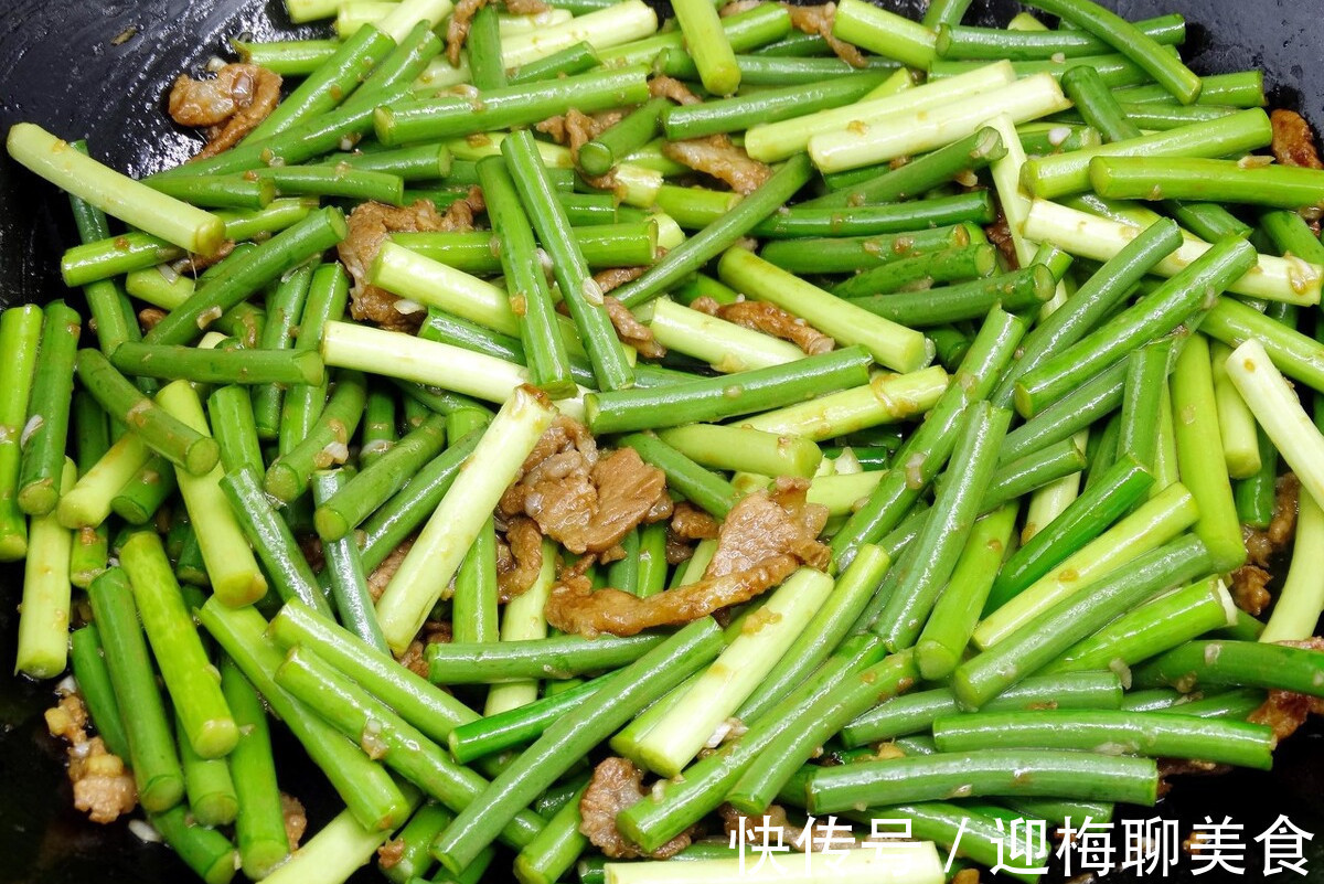 爽脆|此菜被誉为“天然青霉素”,鲜嫩爽脆营养高,现在吃正当季