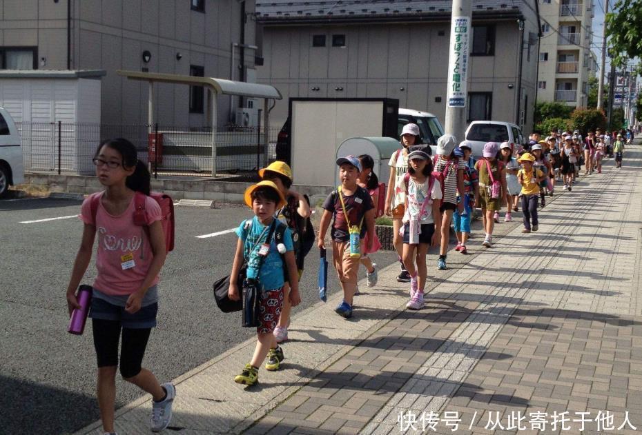 路程|“娃上学,我一天接送8趟”,专家接送孩子,是毁掉孩子的毒药
