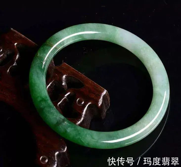 短径!你适合什么样的手镯?主要看这几点