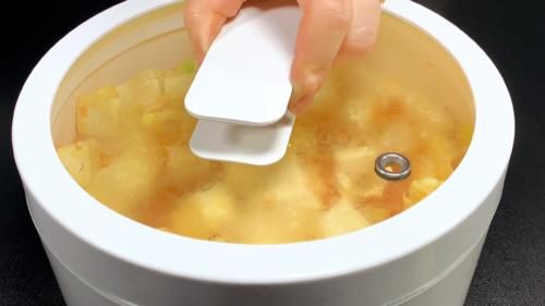 番茄+豆腐+鸡蛋这样做，鲜嫩爽滑，营养丰富，做法也很简单