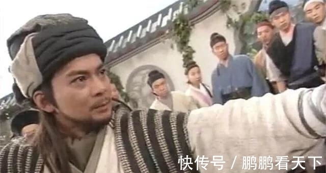 李延宗!慕容复为什么假扮李延宗时和乔峰打都能不分上下,恢复身份后却屡屡败下?