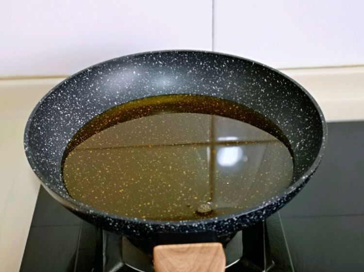 别总去路边摊吃炸鸡柳,可以自己在家做,香酥美味还干净