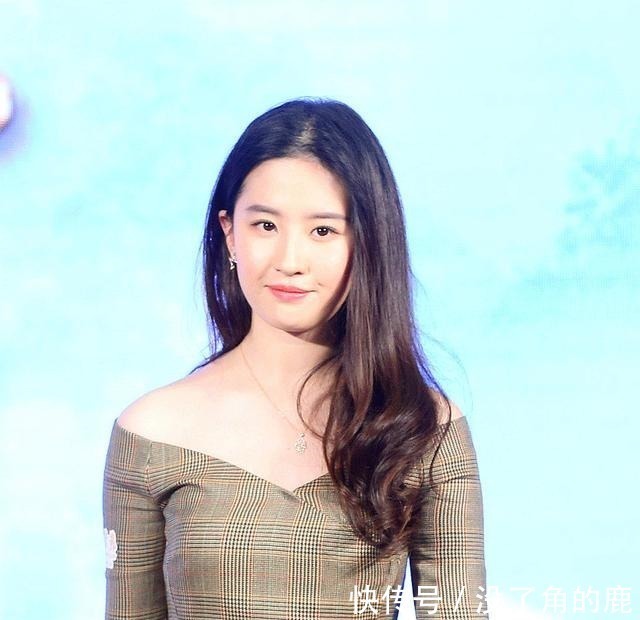 年龄感 显年轻的发型都有这些共性,中年女性靠这3点选发型很减龄!