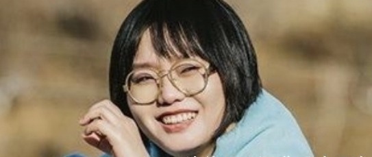 李雪琴控場能力有多強?現(xiàn)場掐辣目洋子話筒,郭麒麟被當小弟使喚