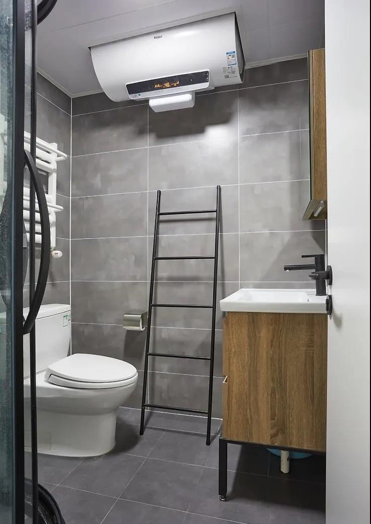 简约风|49平简约风一居室,客厅电视柜编织藤条的设计复古且充满了文艺感