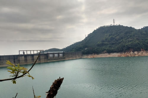 广东一水库，是华南地区第一大湖，有粤港澳大湾区“后花园”之称