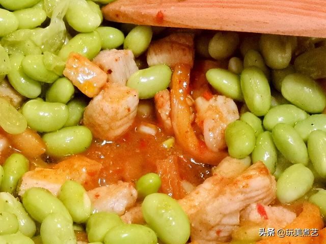  下饭|小小辣萝卜丁，单吃会上头，入菜后超级下饭