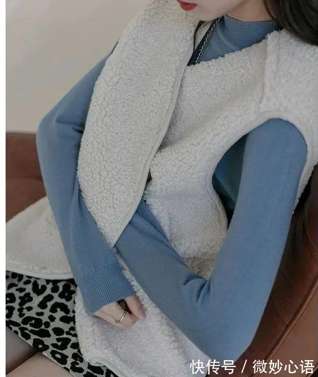 外套 羽绒服穿腻了羊羔毛才是秋冬最洋气的外套，保暖又时髦！