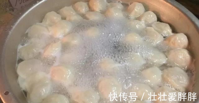 冬至包饺子,就爱吃这馅,比韭菜鲜,比白菜香,鲜嫩多汁真好吃!