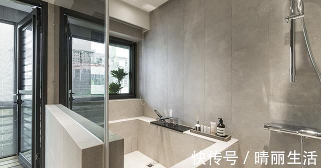 卫生间|坚持简装不乱买,96㎡清爽明亮客厅打一排地柜,看完忍不住夸赞