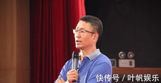 朦胧诗选&白岩松:对我影响最大的有四本书,希望你也读过