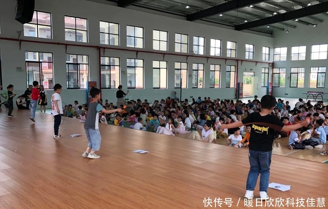 金洲镇望龙小学|金洲镇望龙小学举行“绳彩飞扬，喜迎建党百周年“跳绳比赛“跳绳比赛活动