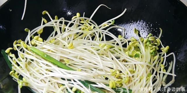 牛肉想要嫩滑,千万不要直接下锅,多加一个步骤,嫩滑又入味