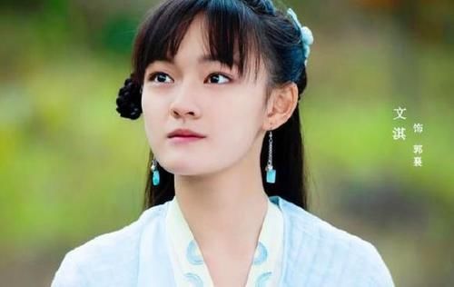 神雕侠侣!5版郭襄,美则美矣,大多数都是“犯花痴”,只有她是郭襄本襄