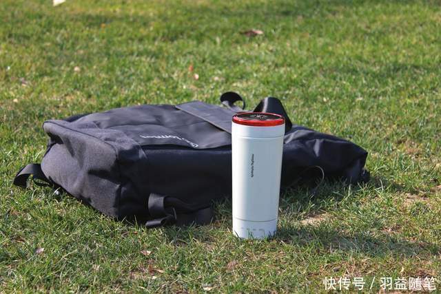 翻开包包给你看,短途出行都带些什么?超级实用的随身好物分享!