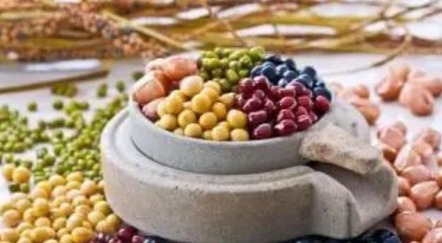 瑜伽垫|女性到了45岁,睡觉前还能保持这些好习惯,衰老来得会比同龄人慢