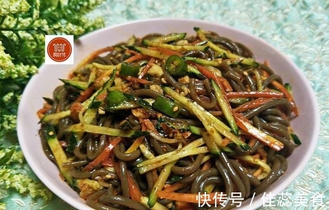 劲道|大人小孩都喜欢的菜,比凉拌黄瓜还要好吃,滑溜溜的好劲道!