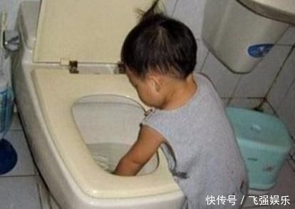 下水道|熊孩子把炮仗丢进马桶里,结果下水道“炸了”,事后挨家挨户道歉