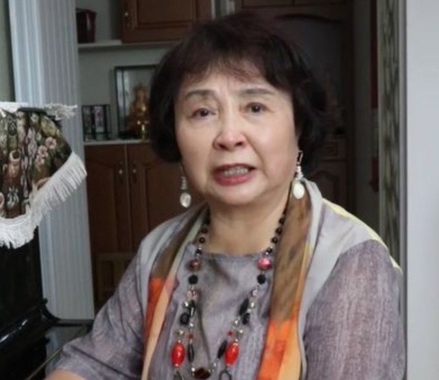 试管婴儿|60岁高龄产妇冒死产下双胞胎,如今生活凄惨、家徒四壁,值得吗