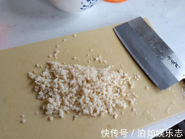 天冷了,蒸一锅解馋又暖和的好菜,揭开锅盖那一刻,太香了