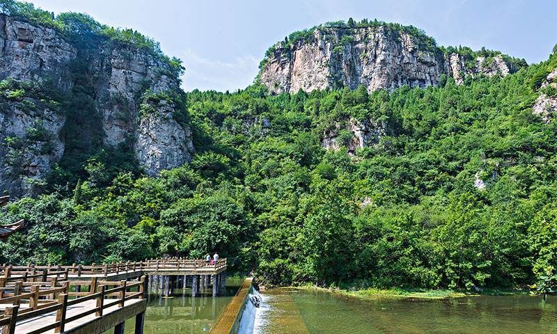 |济南一奇特景区,名字搞笑感觉毫无意义,依山傍水景色宜人