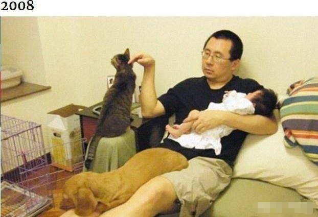 爸爸|爸爸每年抱着女儿拍张照,七张照片惹无数人泪目父爱如山!