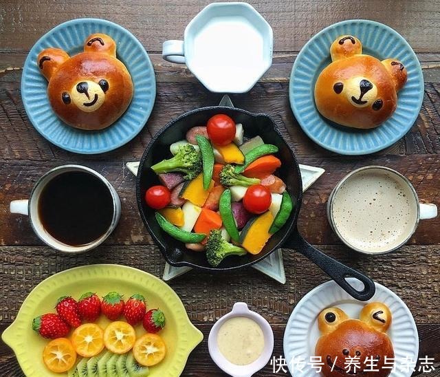 日本妈妈过年晒早餐,看完太酸了,国民幸福感真强,难怪这么长寿!