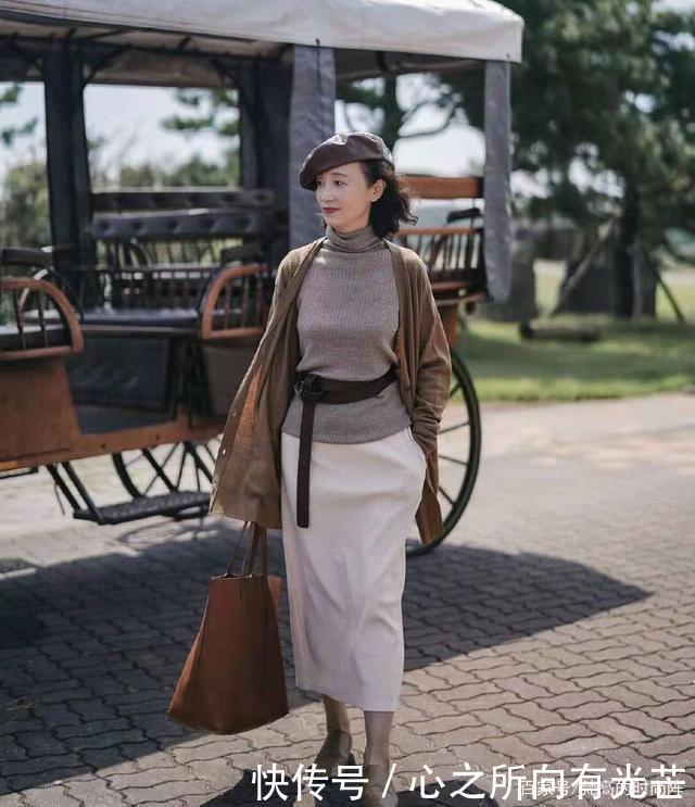 白色|入冬前的“高级减龄”穿搭法来袭!三木妈亲身示范,快快收藏