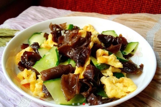 黄瓜别再凉拌了,试试新做法,加两个蛋,美味营养,减肥瘦身!