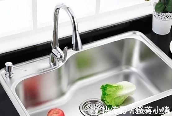 吊柜|厨房装修，头一次见把洗碗槽抬高10公分，入住才知方便多
