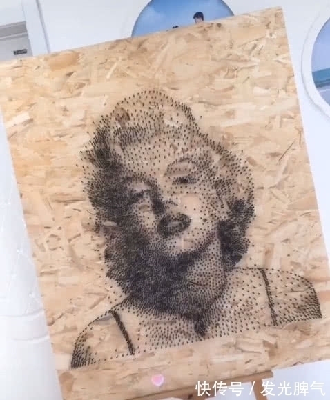 玛丽莲梦露!男子在木板上钉满钉子,半个小时后成品出来,感觉恋爱了