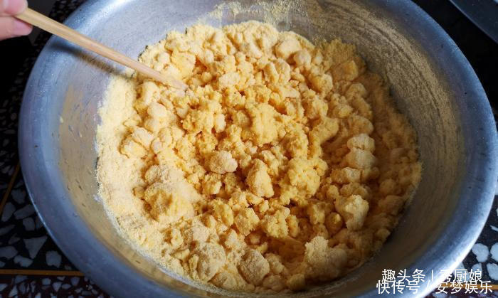 冬天遇到这鱼，我从不放过，没刺还便宜，配玉米面炖一锅，太香了