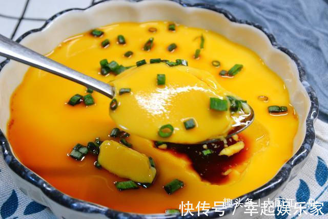 老少皆宜|蒸水蛋，开水蒸还是凉水蒸很多人都没做对，难怪鸡蛋总呈蜂窝状