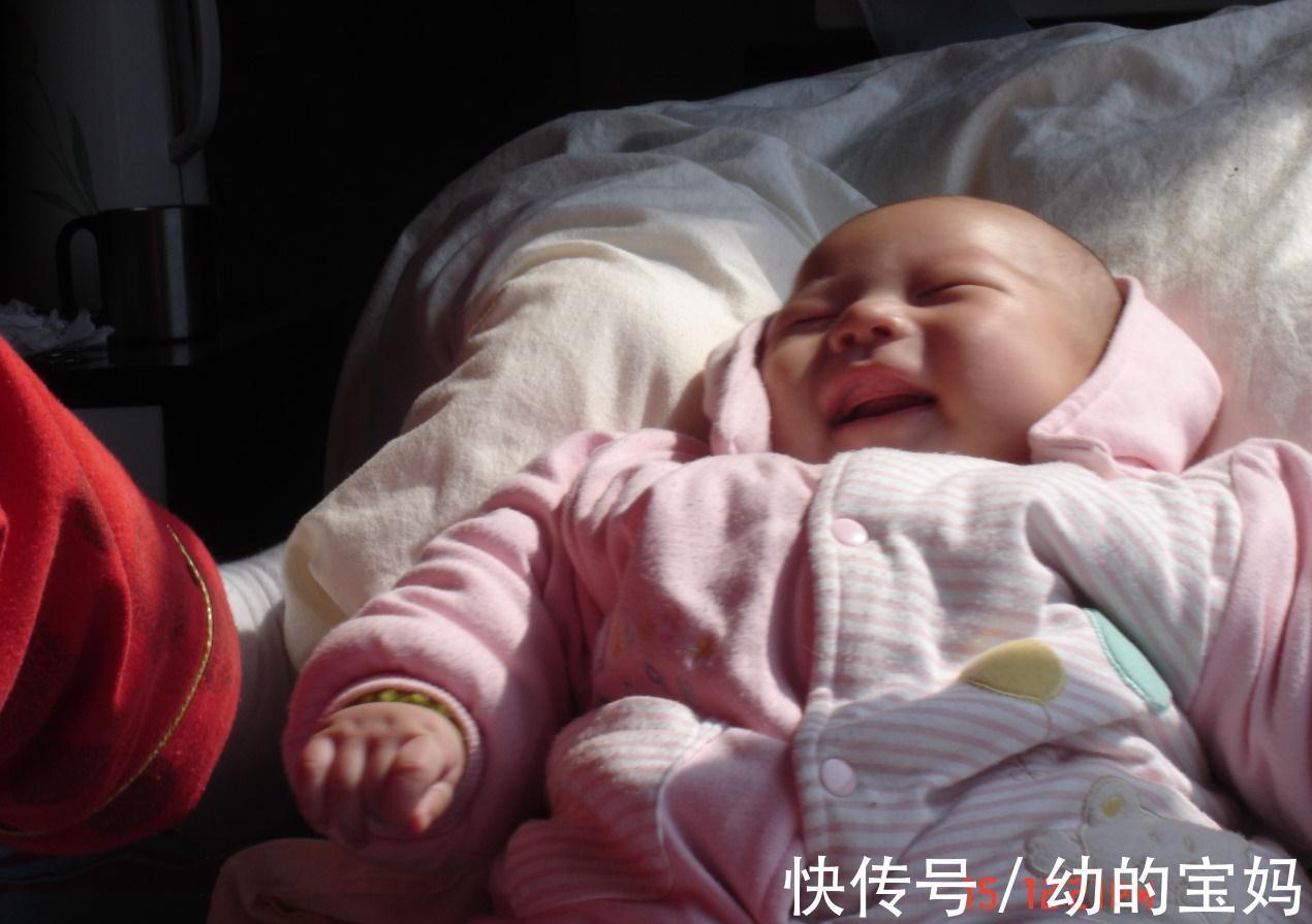 宝宝|新生儿这个动作出现得越早,暗示脑发育比同龄人快,以后更聪明