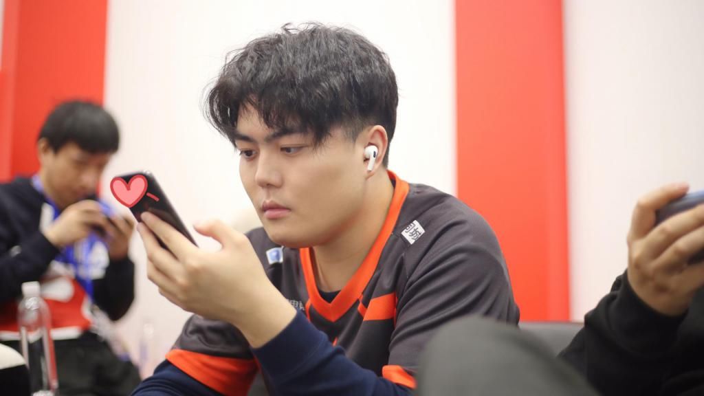 九尾|MVP榜单揭晓！AG超玩会一诺、笑影并列第二，第一名是新人？